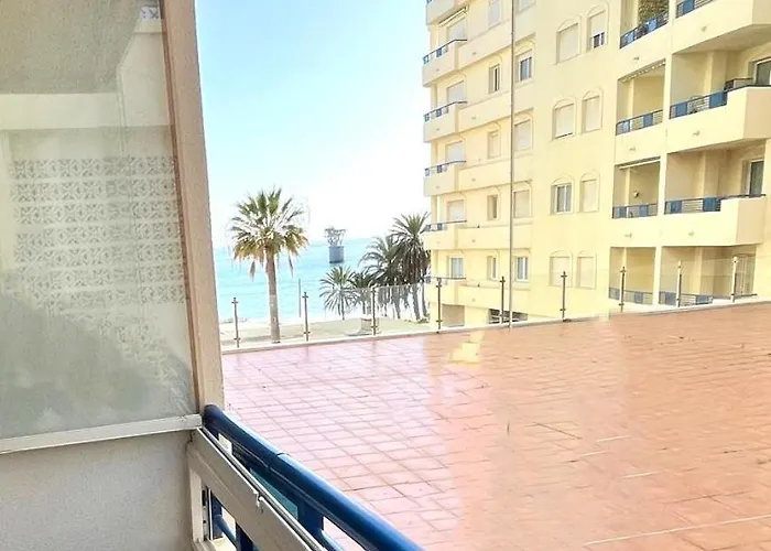 Banana 1a Li­nea De Playa Apartamento *